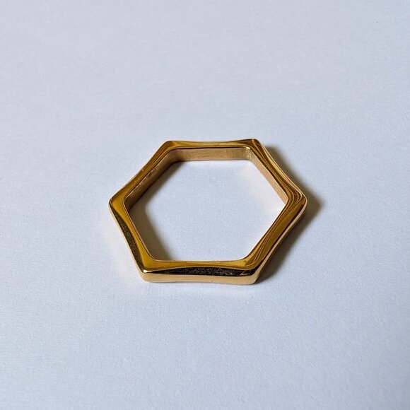 Waterproof Gold Ring Tarnish Free 18k Gold PVD Plated - Meivim Essie Ring Size 7 - Picture 5 of 6